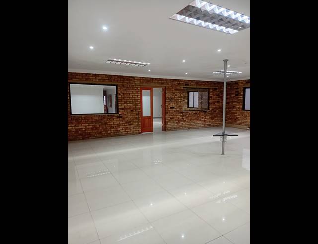 Industrial property to rent in HERIOTDALE